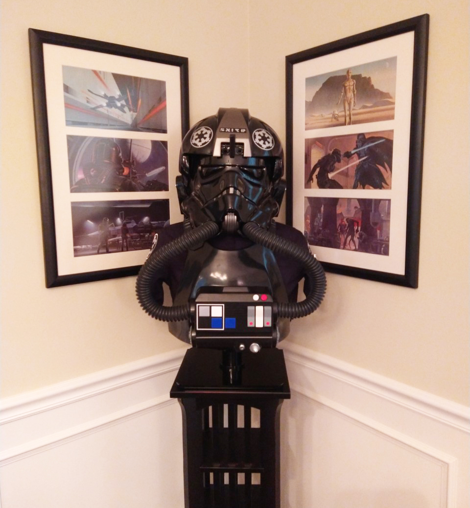 tie pilot bust