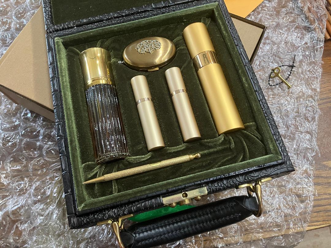 007-OHMSS Vanity Case rerplica (16).jpg