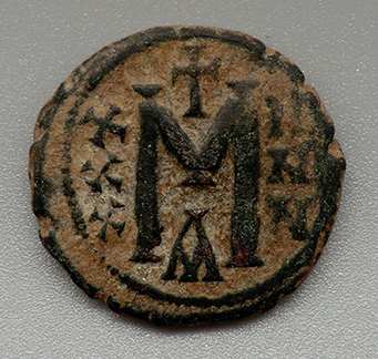 024 byzantine follis 02.jpg