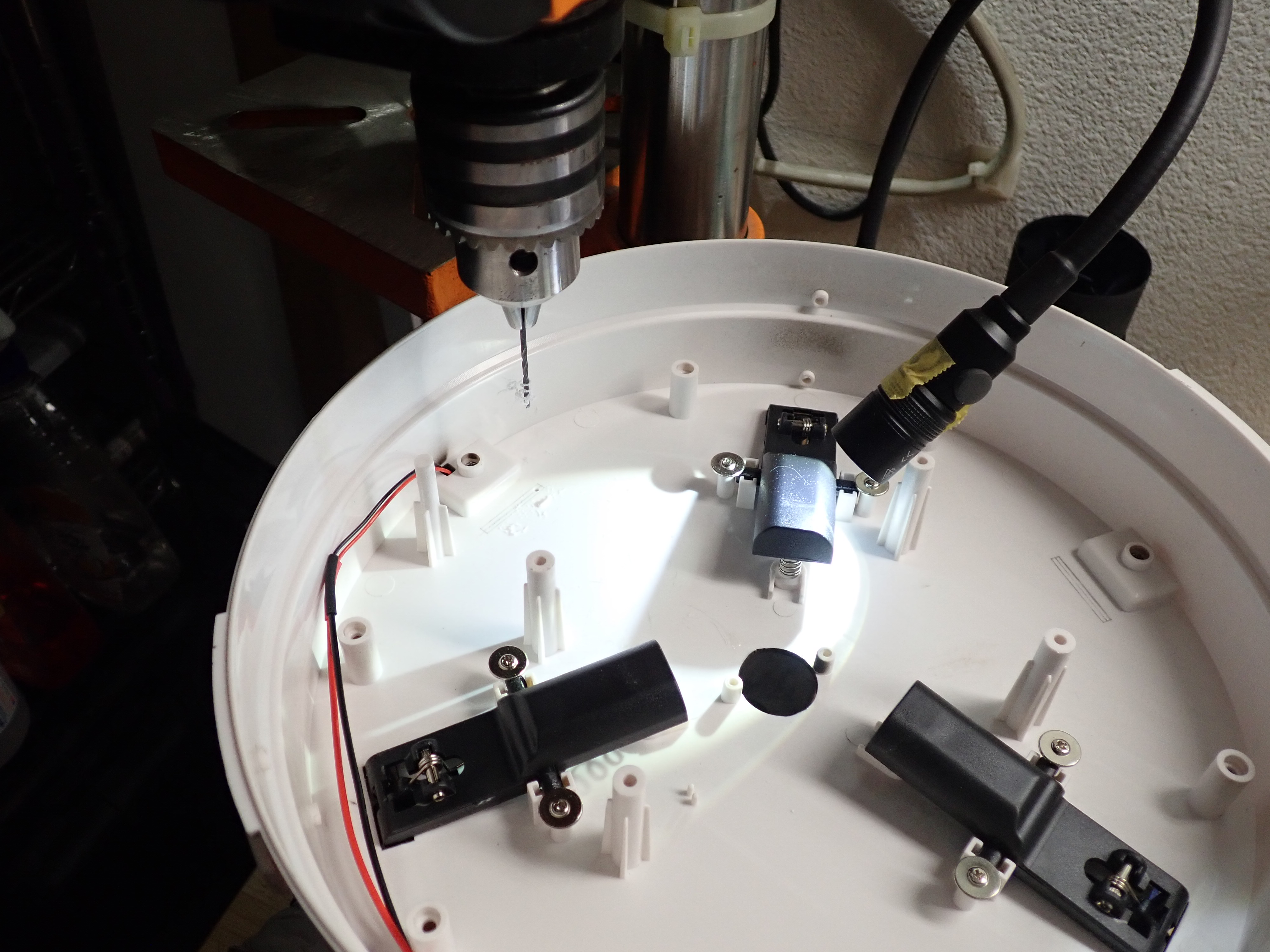 10 Aux LED Cutout 06.JPG