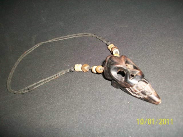 1003872v.jpg
