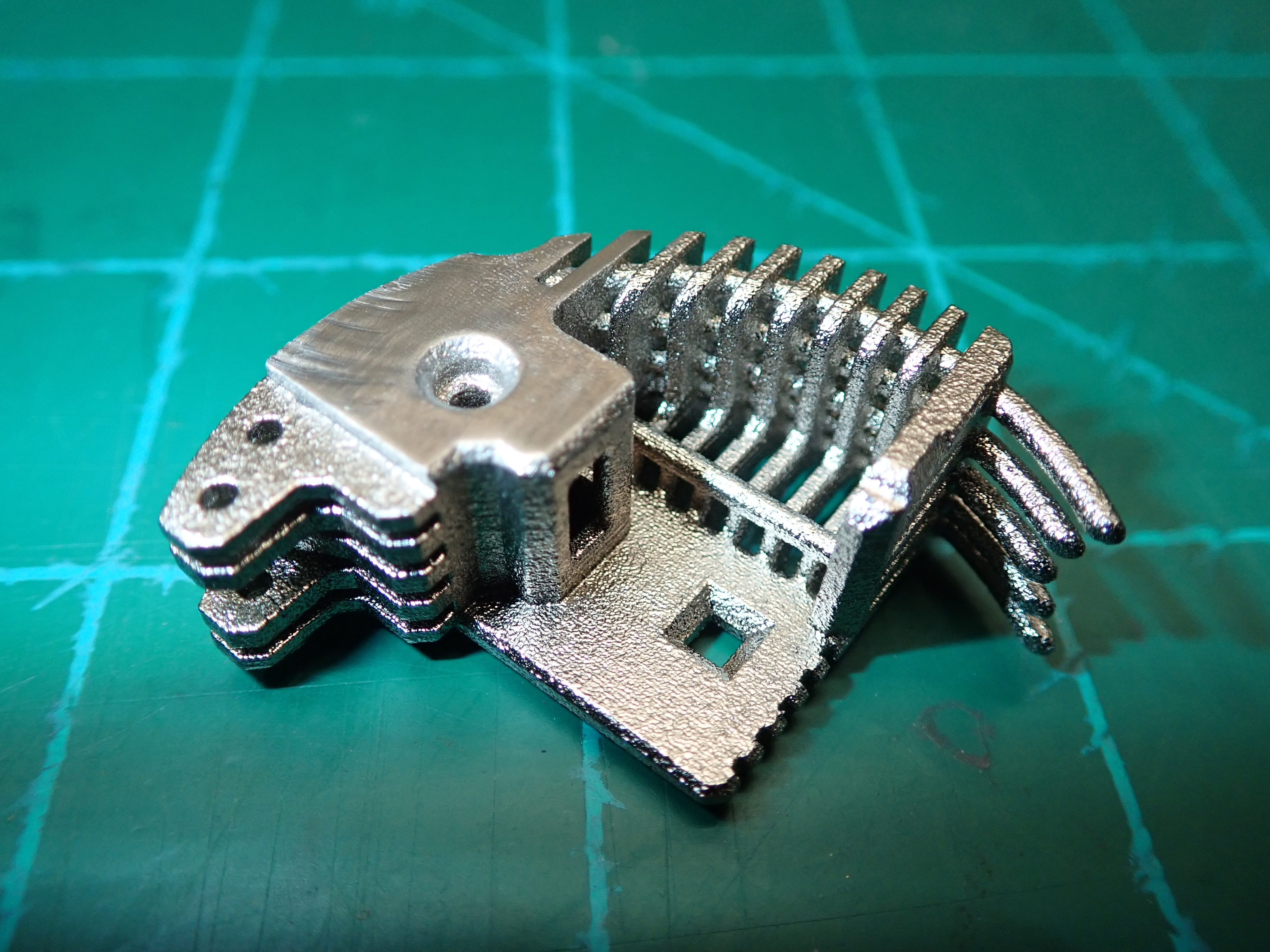 11.Chassis Metal 01.JPG