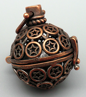 127 star pendant 04.jpg