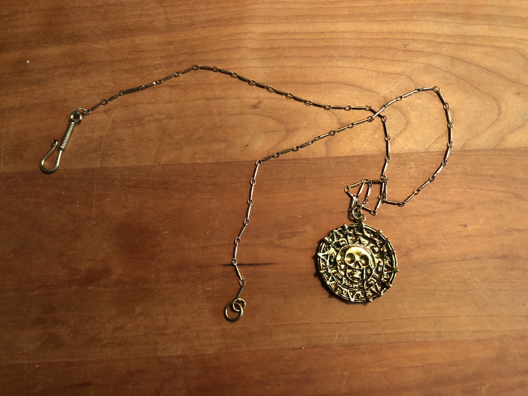 Aztec gold pirates of the caribbean necklace deals