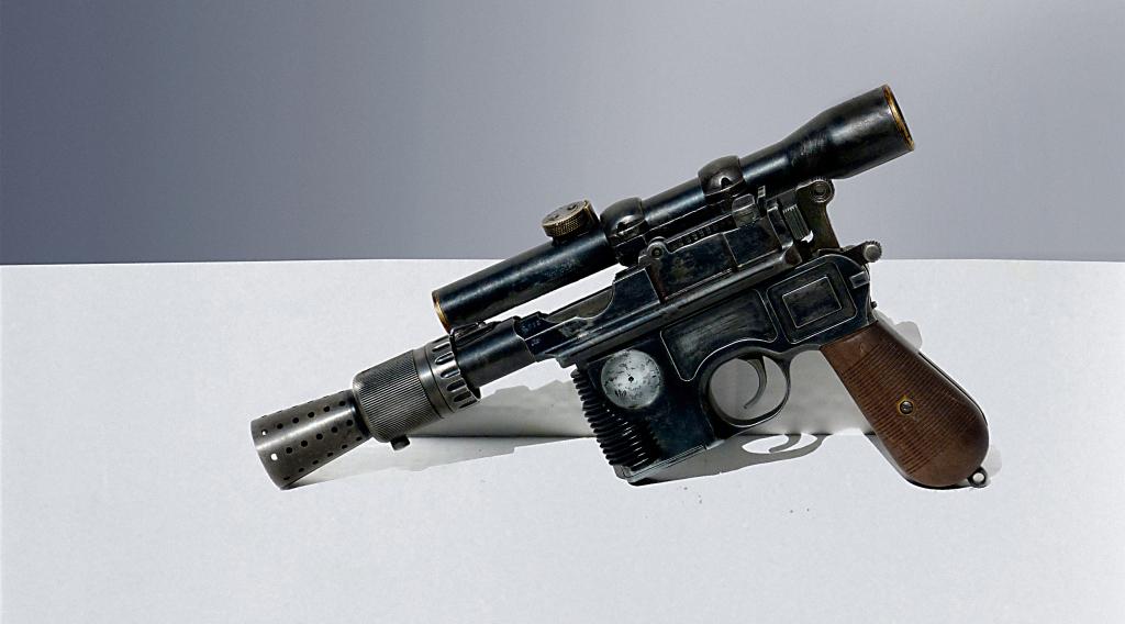 2-TheStarWars-LaserGun-LEFT-color-POST-enhanced_zpsd093339d.JPG