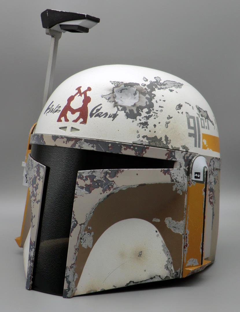 2020 Mandalorian helmet 002.jpg