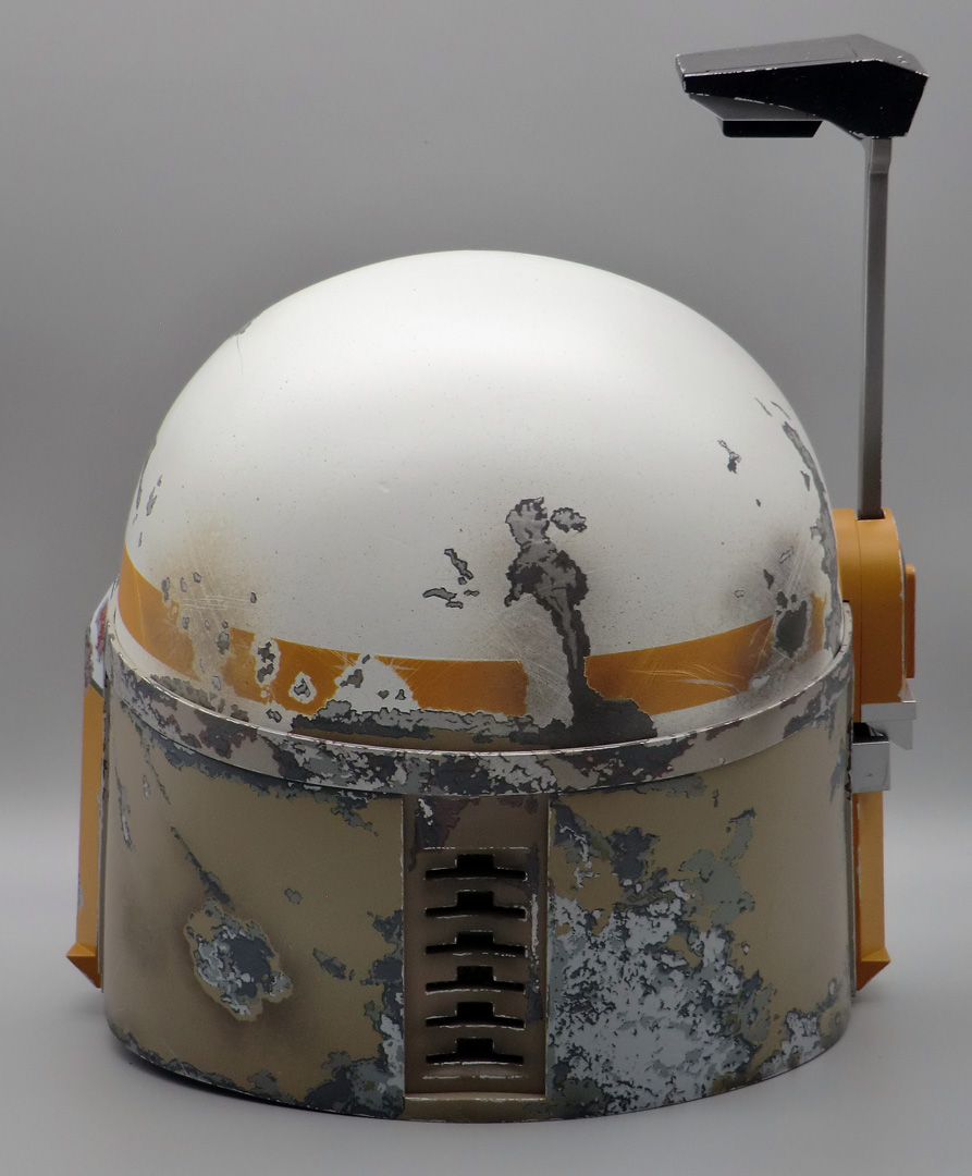 2020 Mandalorian helmet 004.jpg