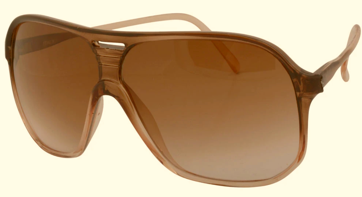 Can't find Tony Stark's sunglasses from Iron Man 3 | Page