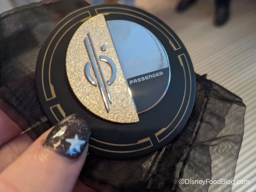 2022-wdw-star-wars-hotel-galactic-starcruiser-media-preview-halcyon-passenger-pin-galaxys-edge...jpg