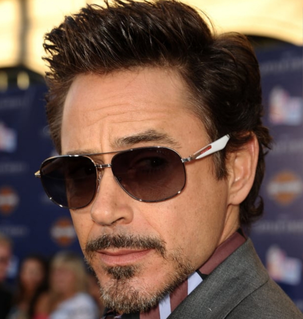 Can't find Tony Stark's sunglasses from Iron Man 3