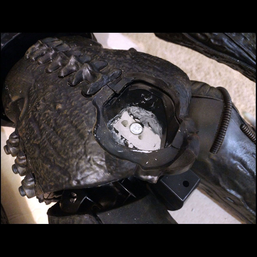 25,06-09 (1) magnet for tail.jpg