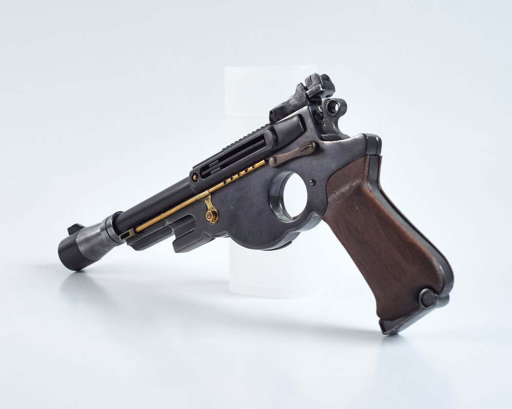 25-JOATRASH-FX-Mando-sidearm-0017-JPG-2500px-72dpi.jpg