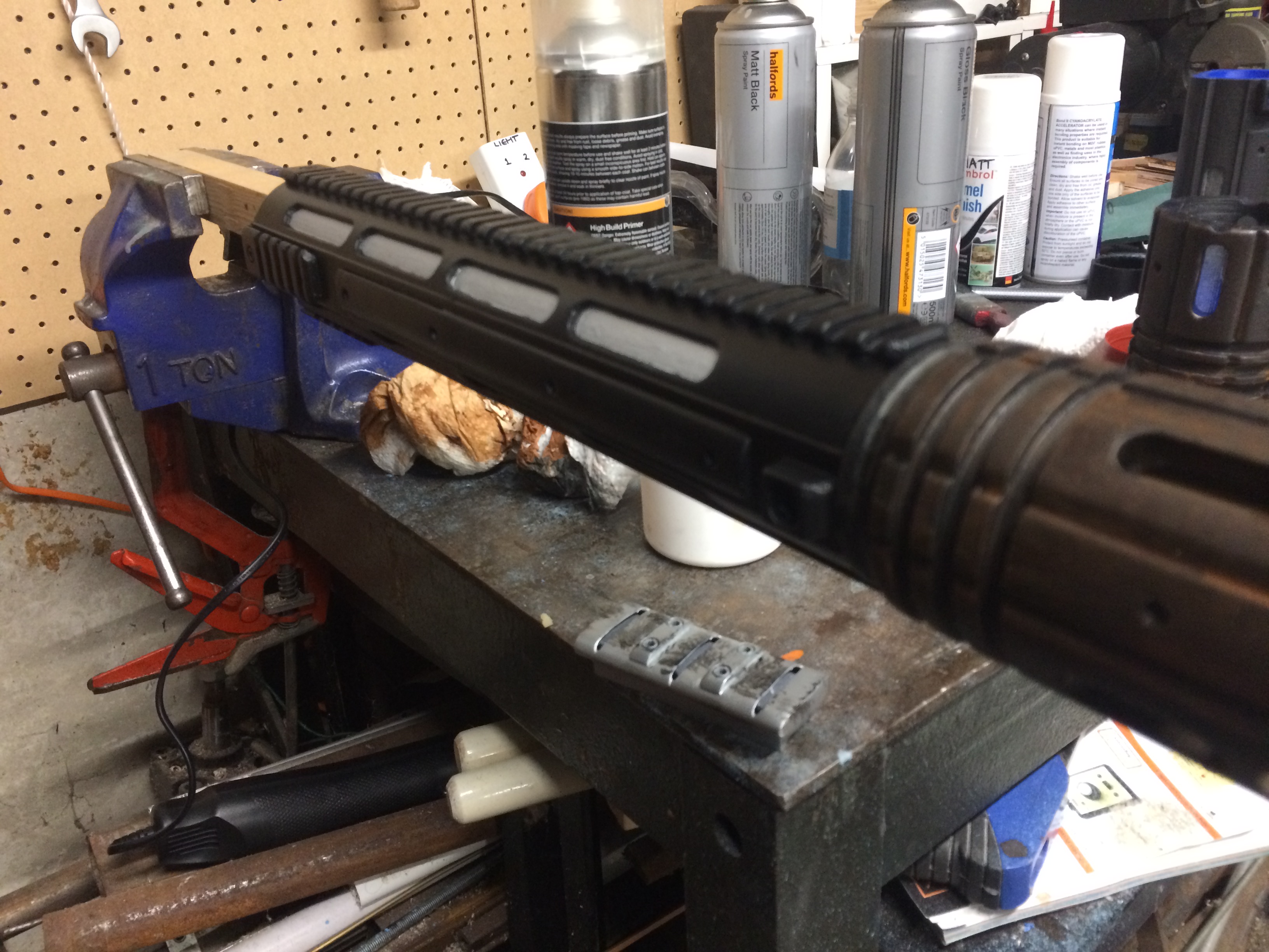 How to make replica of the 'Blunderbuss' from the movie Looper - Quora