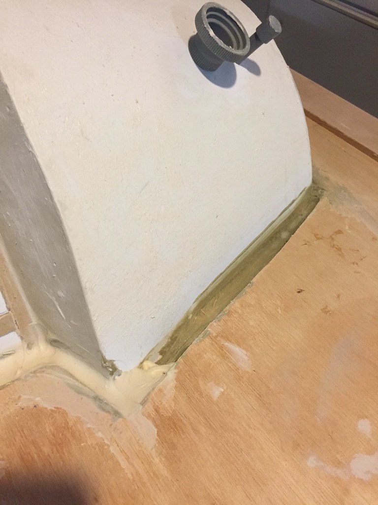 35768530555_5055013f09_b.jpg