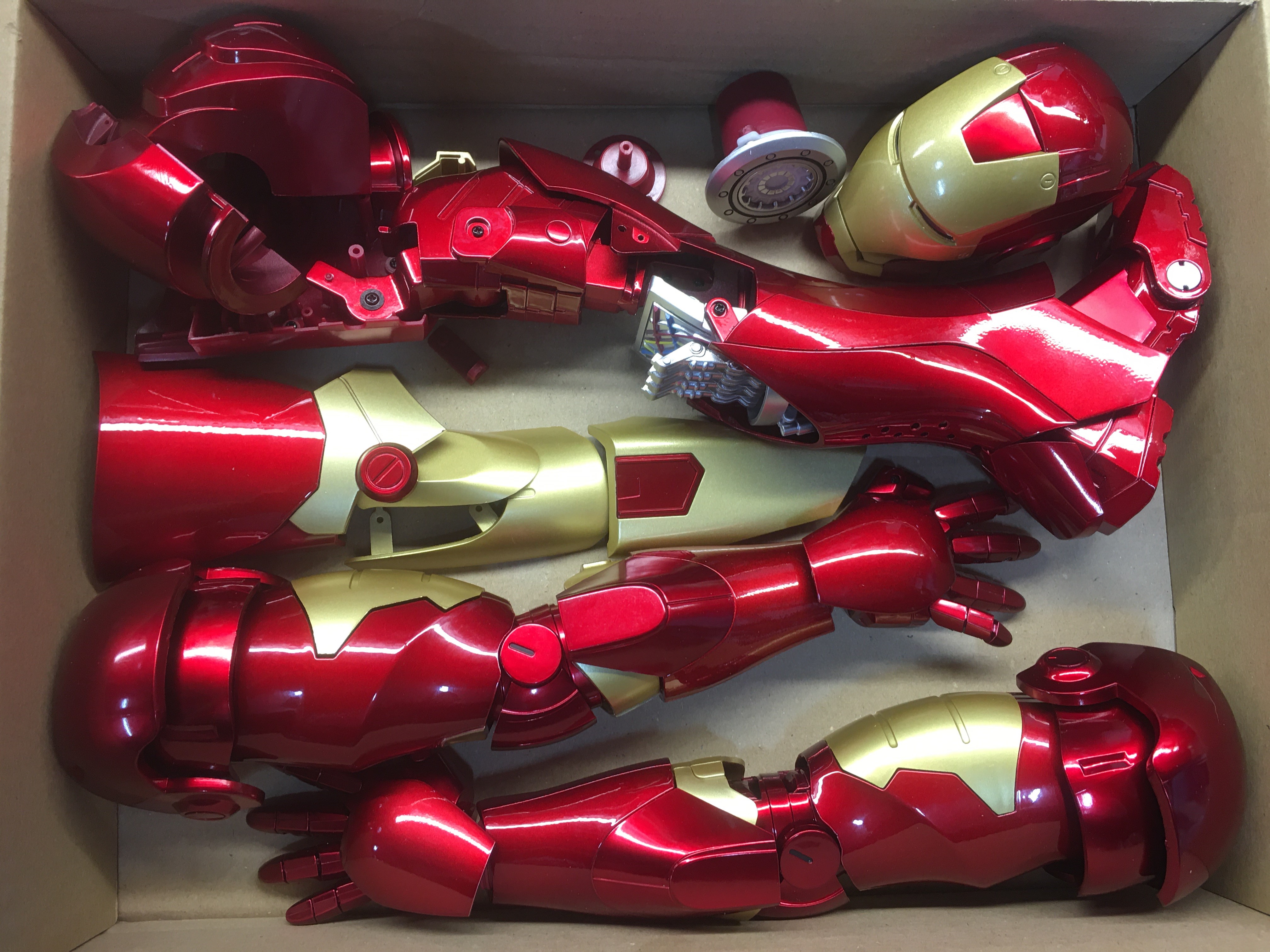 Iron Man build up model from Marvel - Fanhome