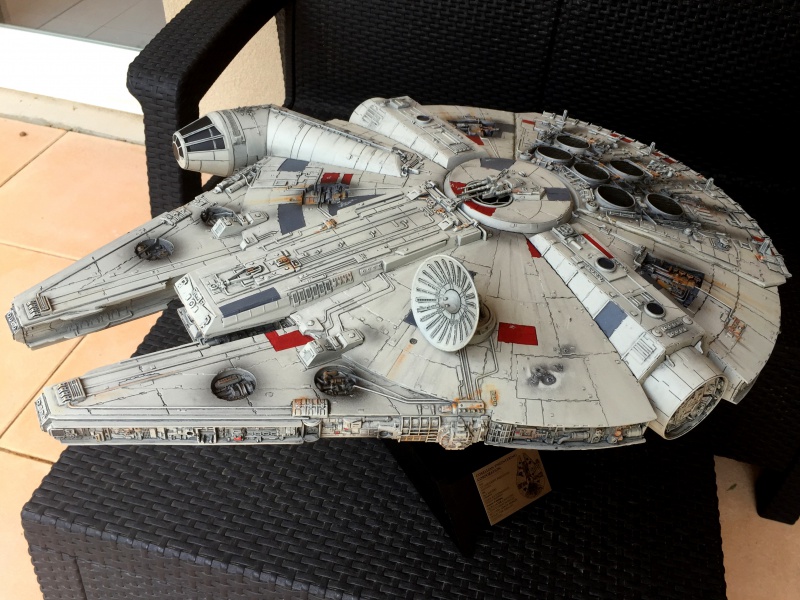 551946MILLENIUMFALCON1.jpg