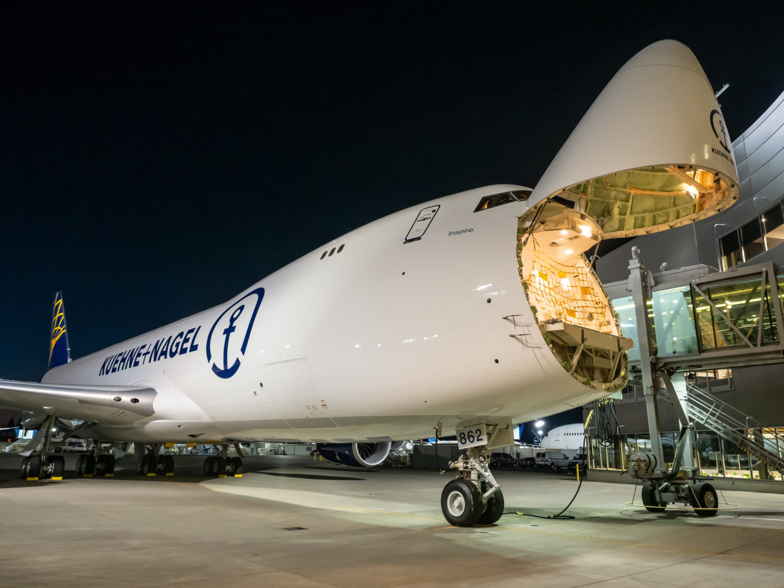 747-8F_1573_Atlas-KuehneNagel_Delivery__0543-1-1536x1152.jpg