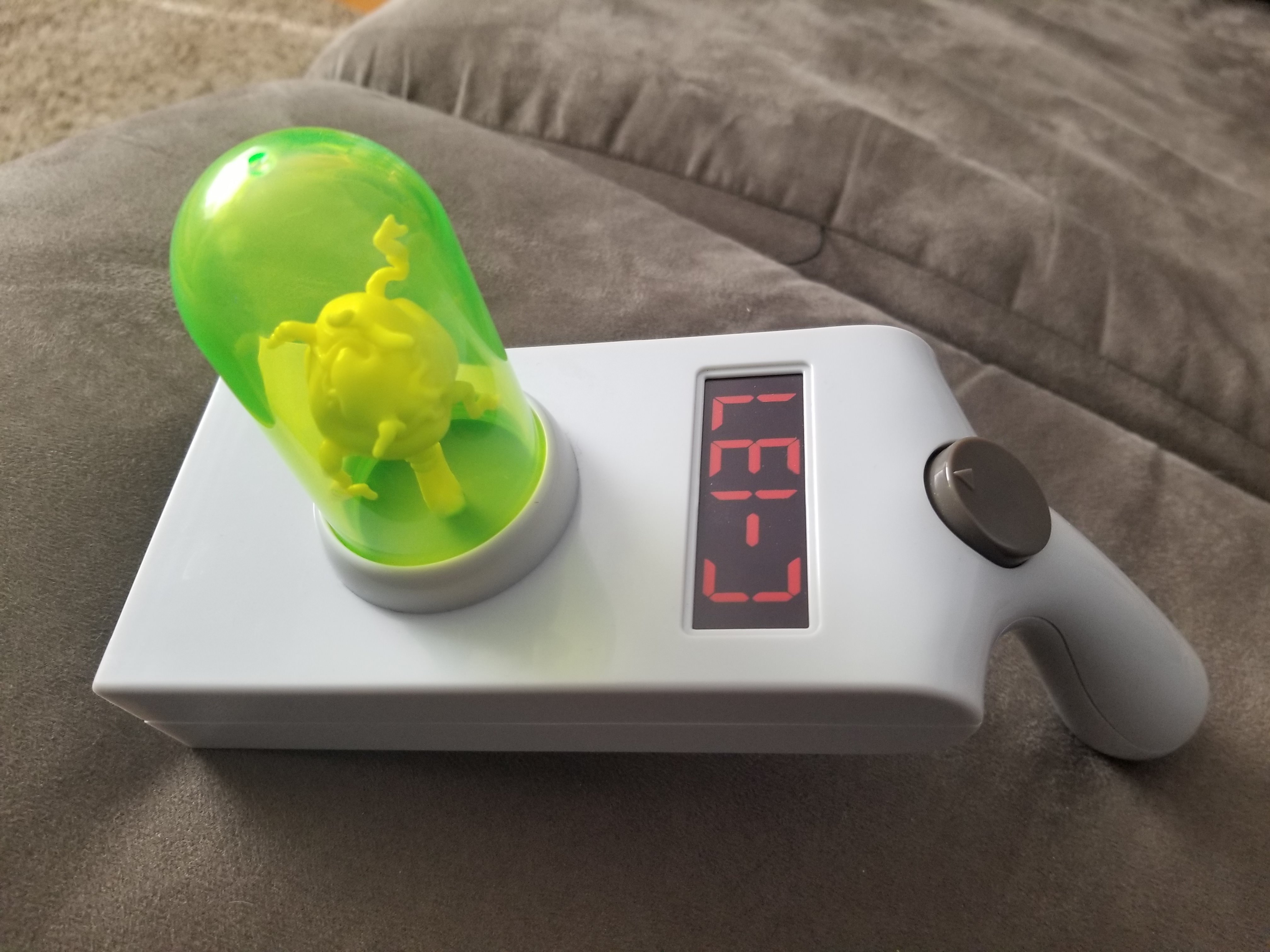 rick and morty toy gun