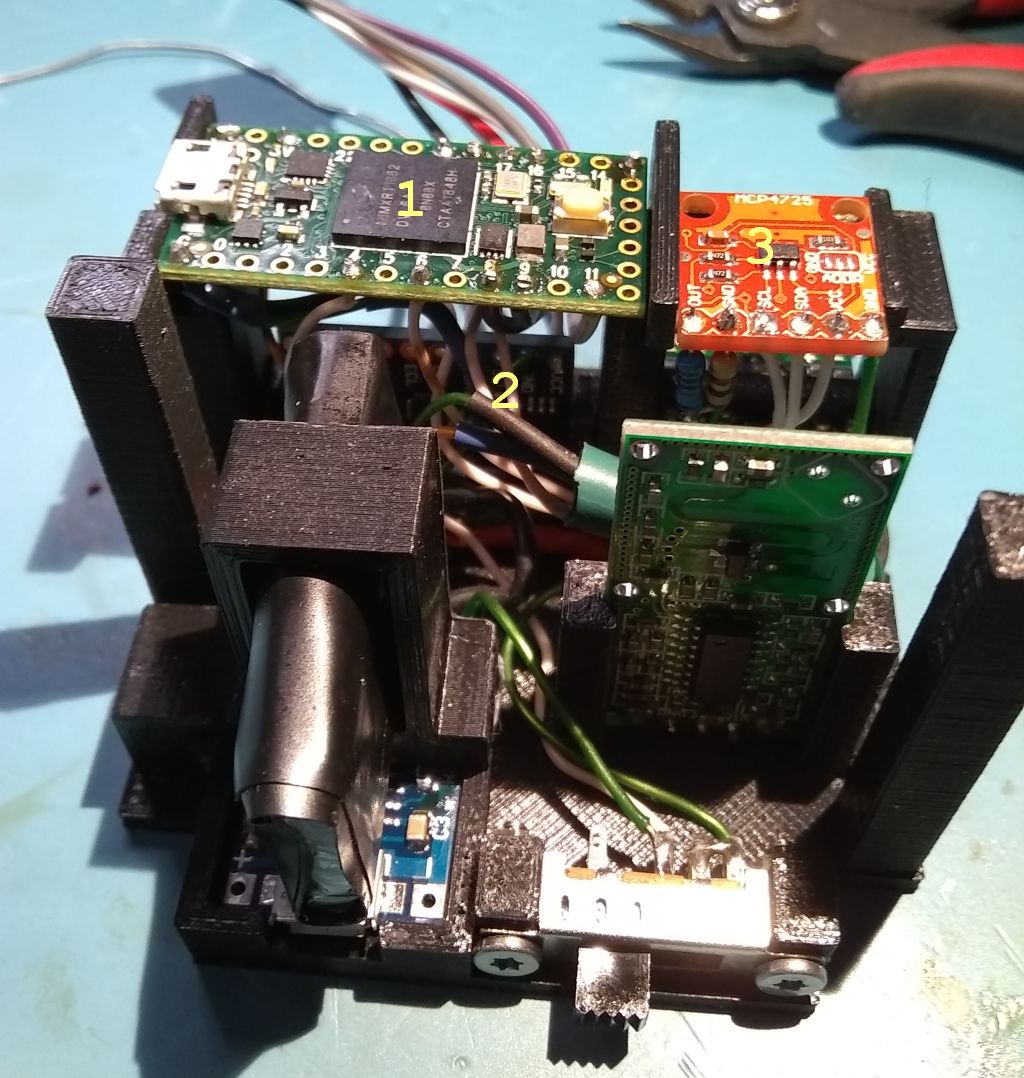 aliens_tracker_electronics_v2.jpg