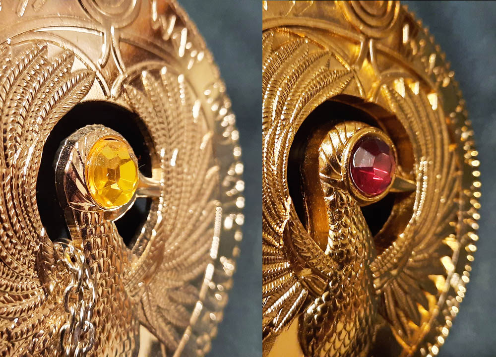 AliExpress Vs Disney Medallions Thickness.jpg