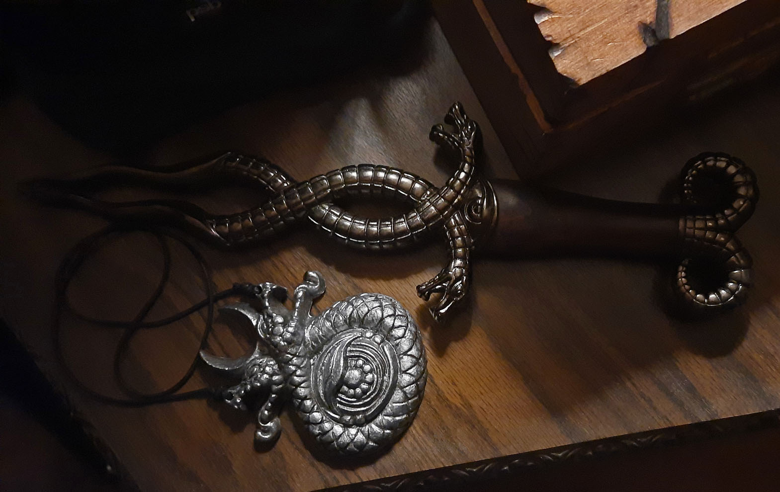 Amulet Dagger.jpg