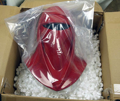 Anovos-Royal-Guard-Helmet-07.jpg