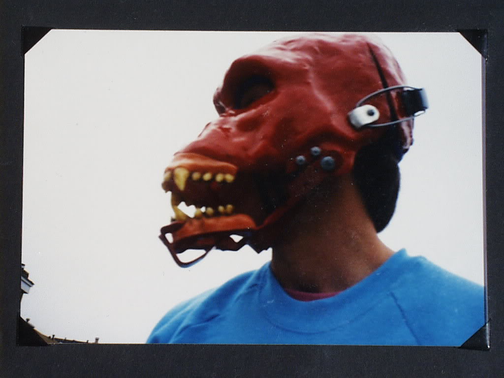ape1.jpg