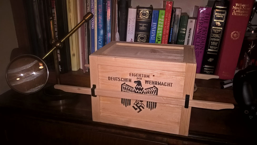 Ark Crate Closeup s01.jpg