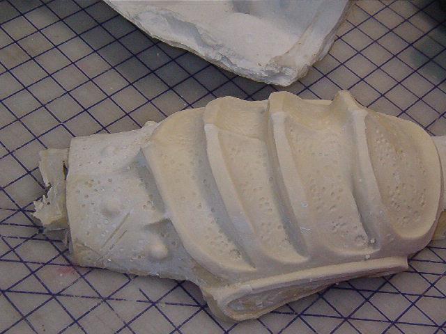 artic head and shoulder and leg armor 003.jpg