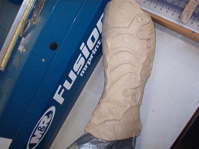 artic head and shoulder and leg armor 004.jpg