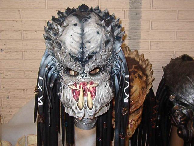 artic head and shoulder and leg armor 007.jpg