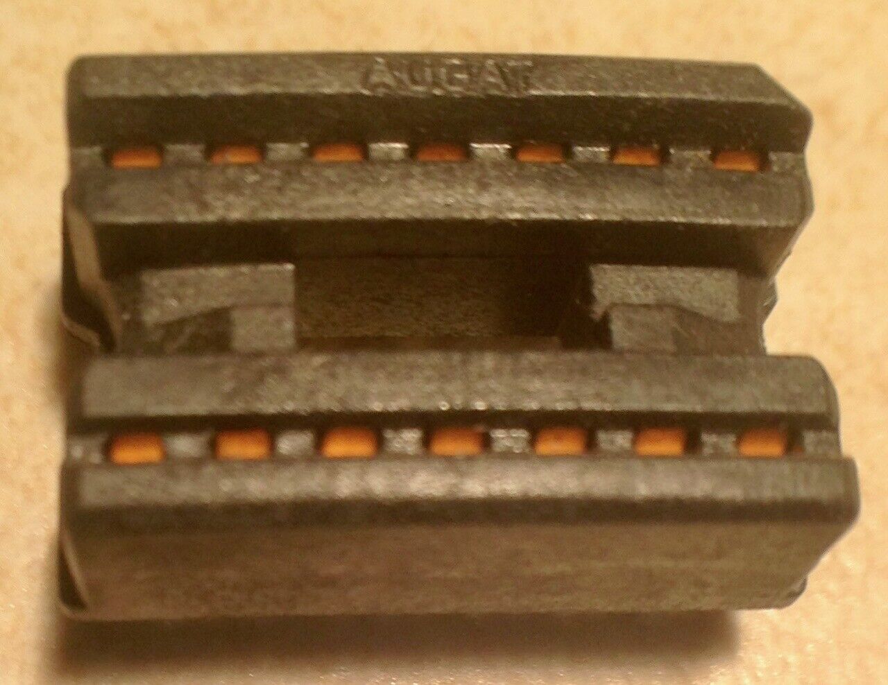 Augat Apple 1 14 Pin IC Socket.jpg