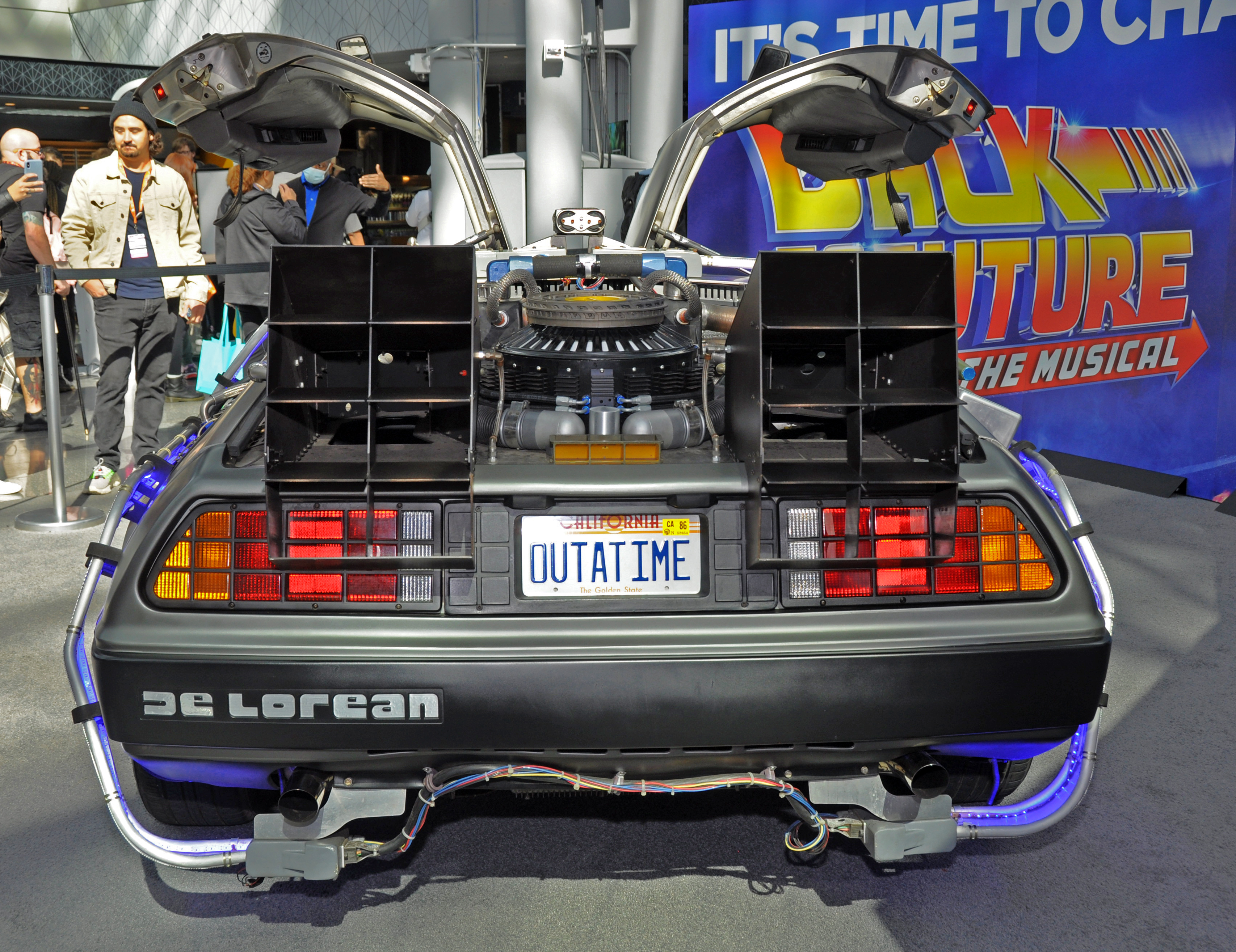 Back to the Future Time Machine Rear NYCC 2022.jpg