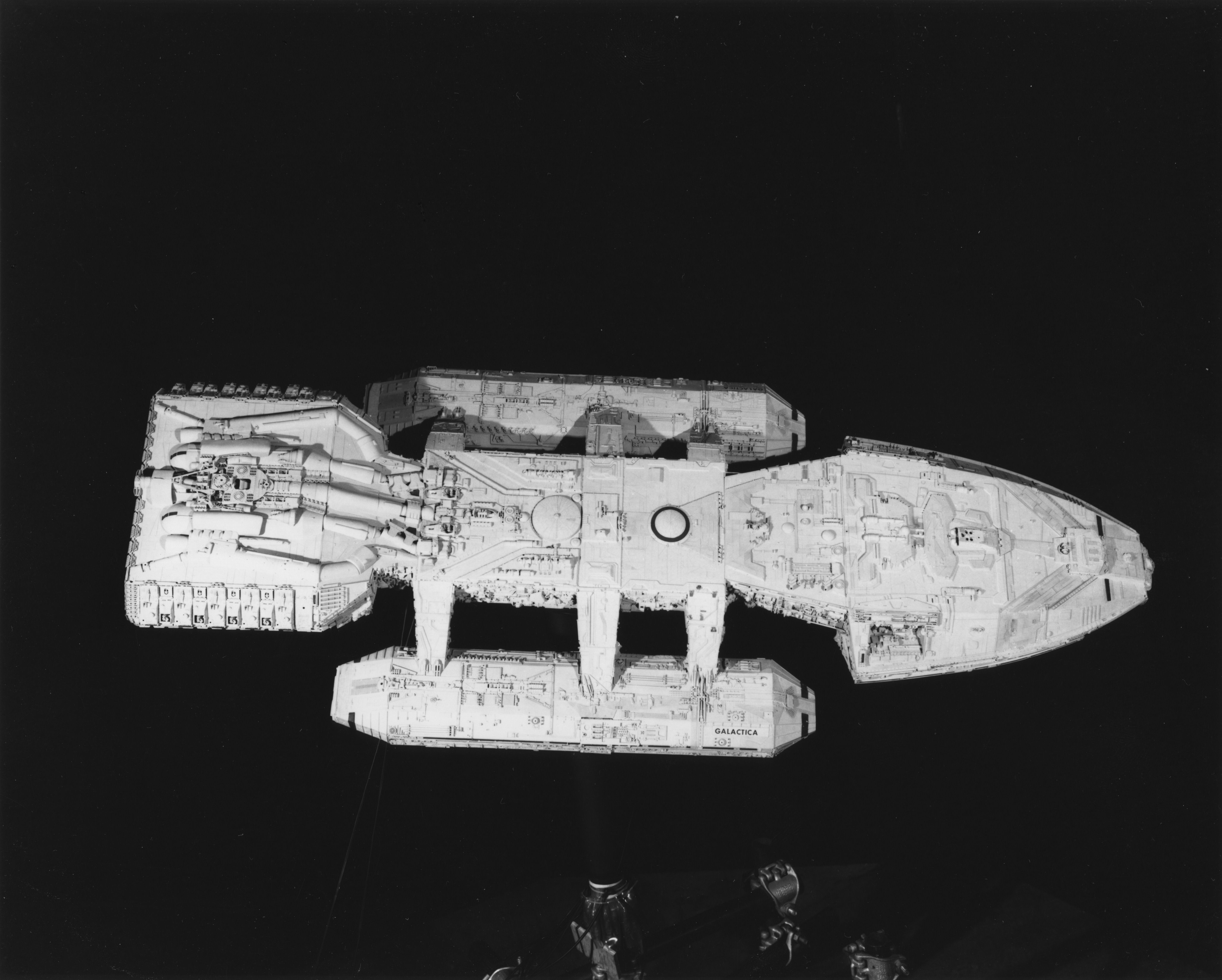 Battlestar_Original_Miniature_002 (1).jpg