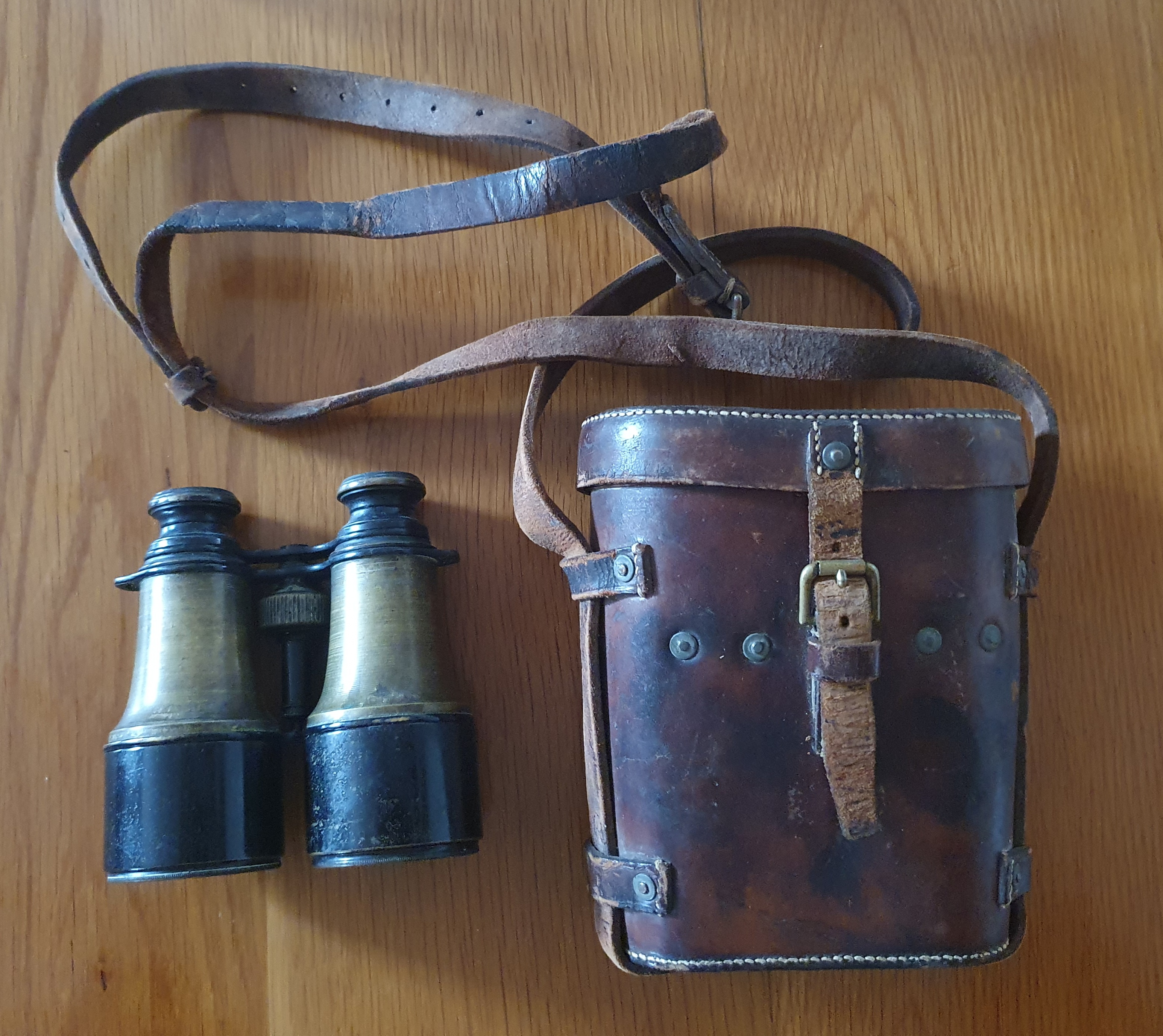 BINOCULARS & CASE.jpg