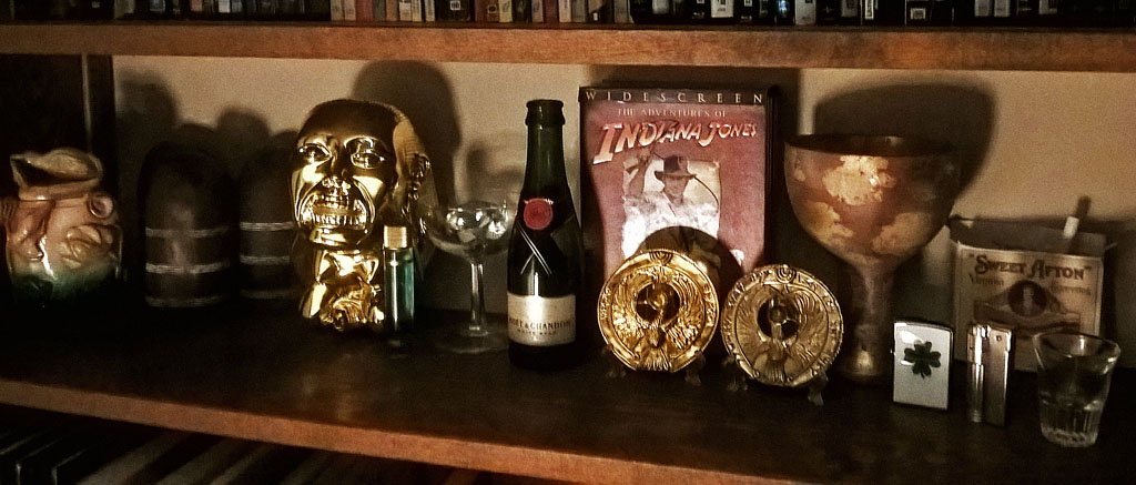 Bookshelf Moet Added s.jpg