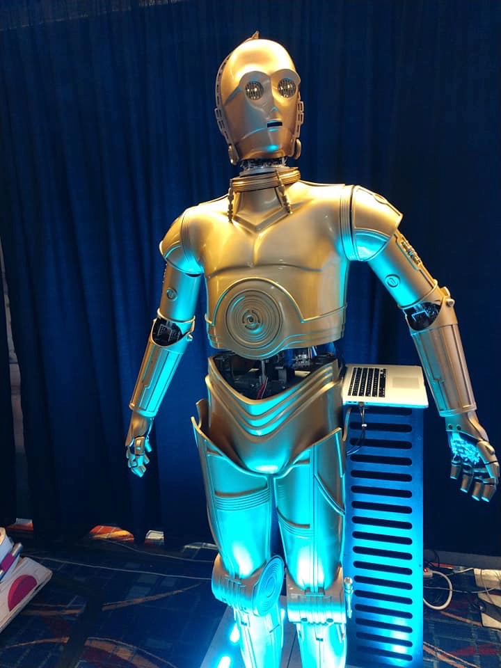 C-3PO at SWCC (11).jpg