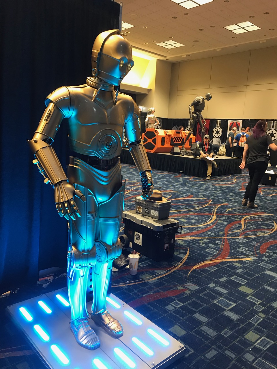 C-3PO at SWCC (18).jpg