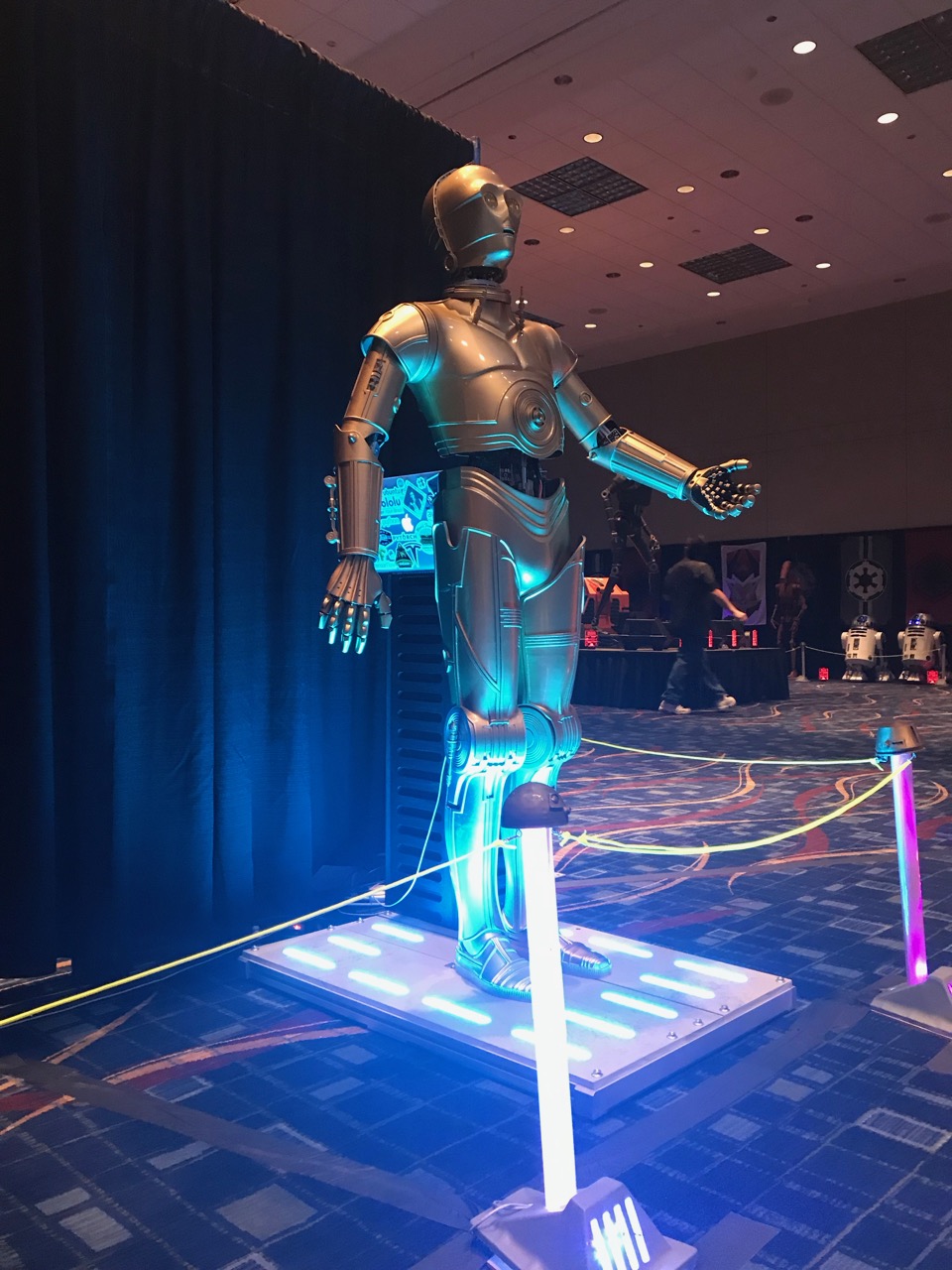 C-3PO at SWCC (2).jpg