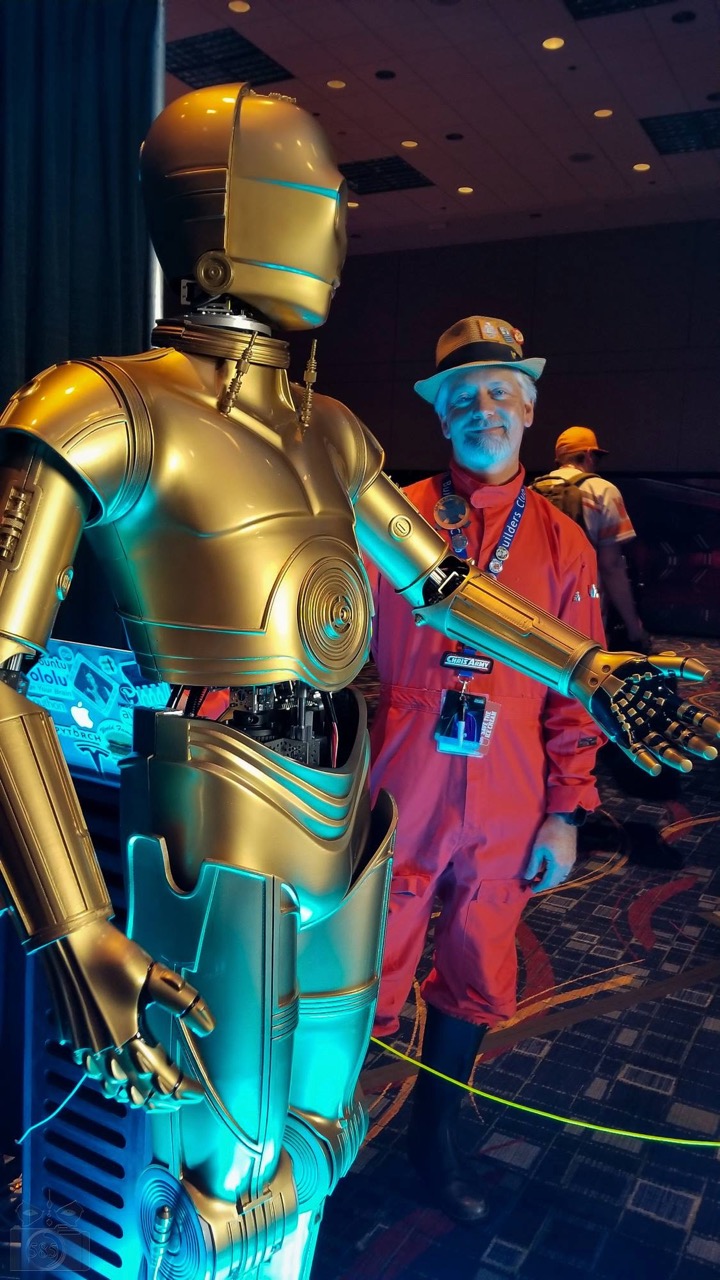 C-3PO at SWCC (9).jpg