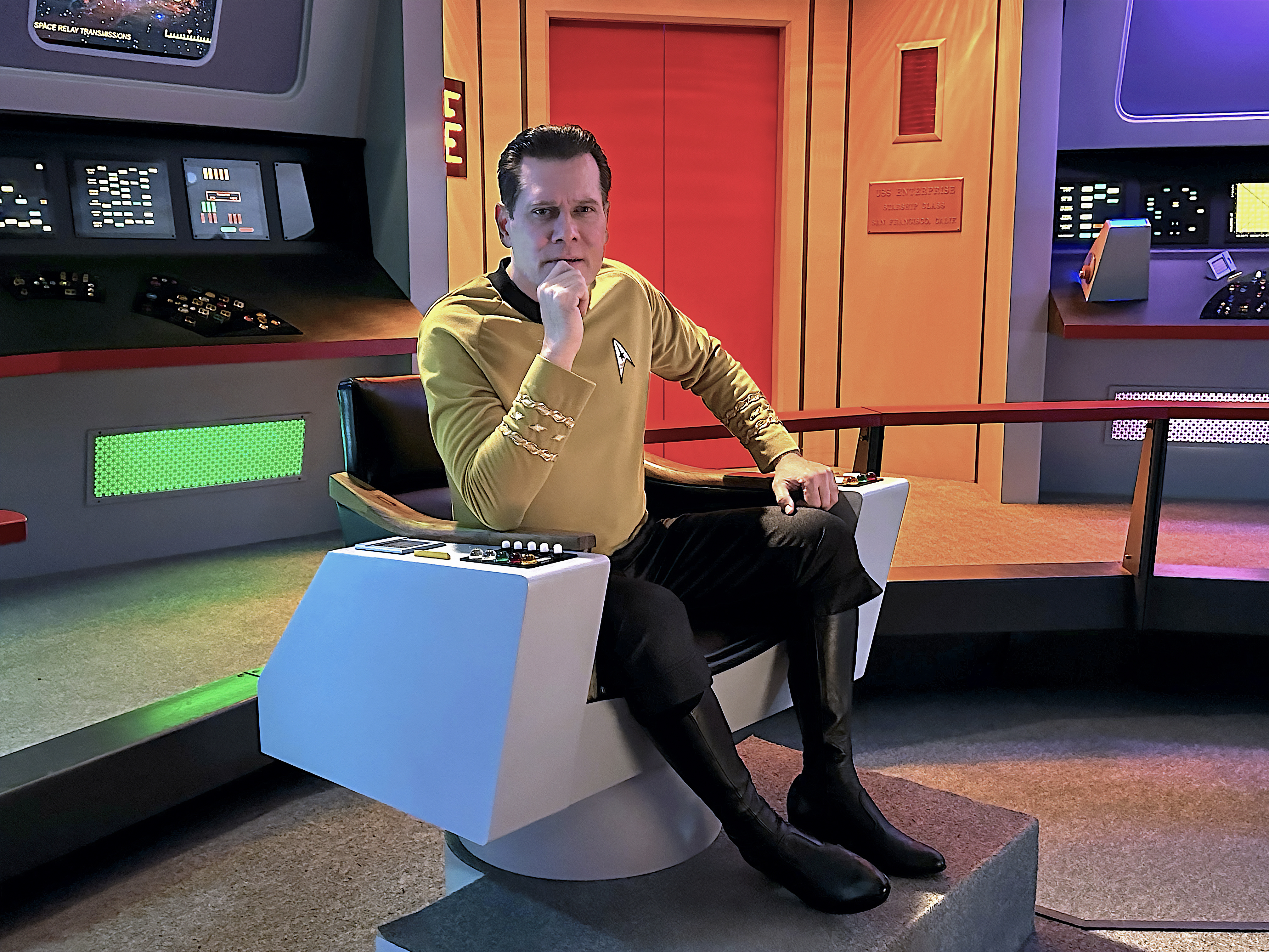 CAPTAINS CHAIR.jpg