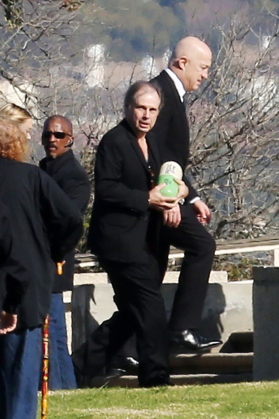 carrie-fisher-funeral-prozac-shaped-urn.jpg