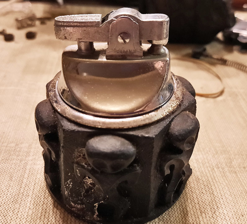 Coco Joe Tiki Lighter 01.jpg