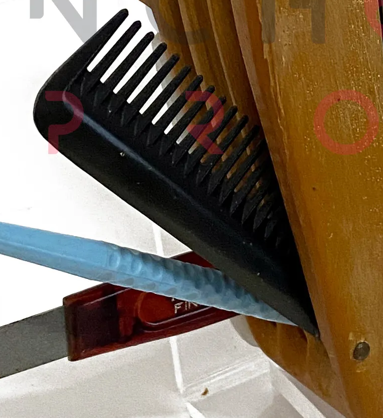 comb closeup.png
