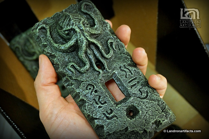 cthulhu_switchplate_inhand.jpg