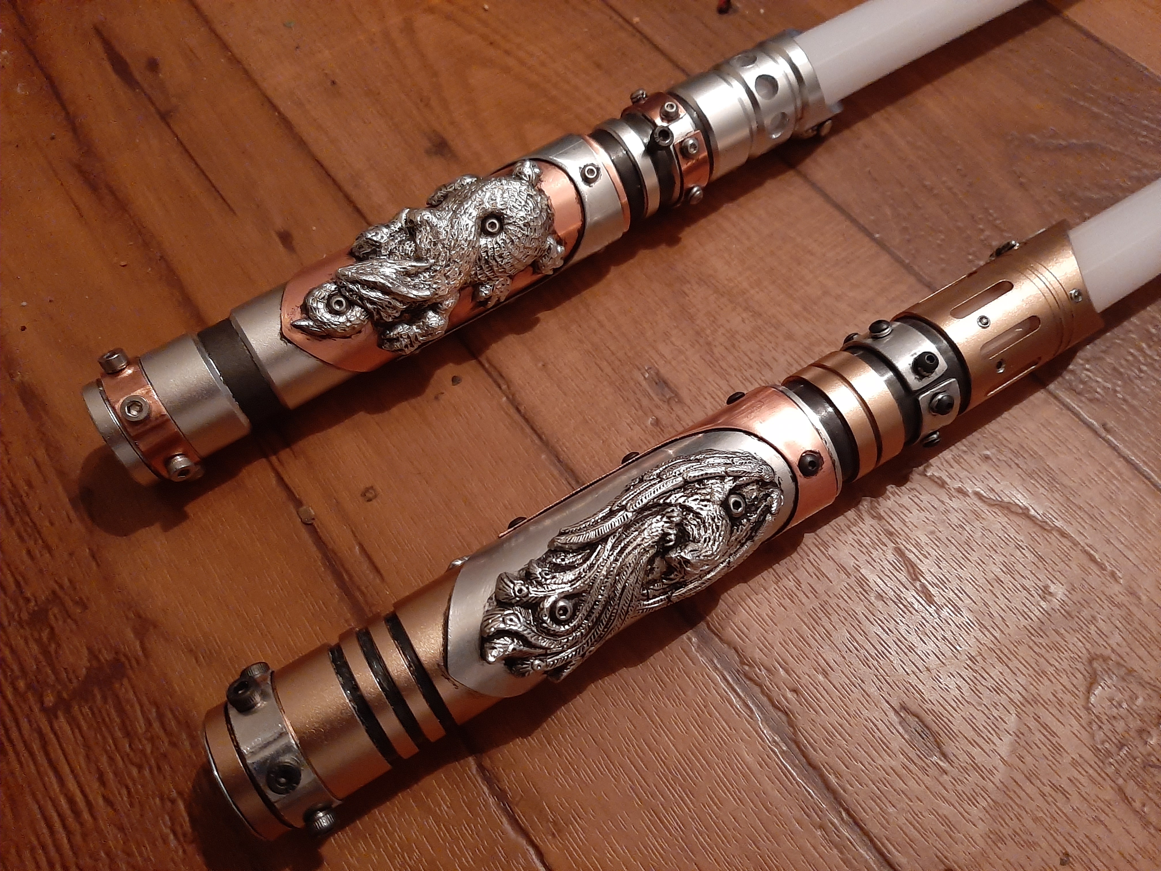 custom lightsabers 2.jpg