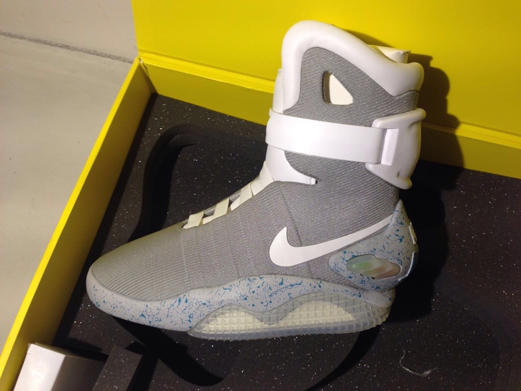 nike mag v3
