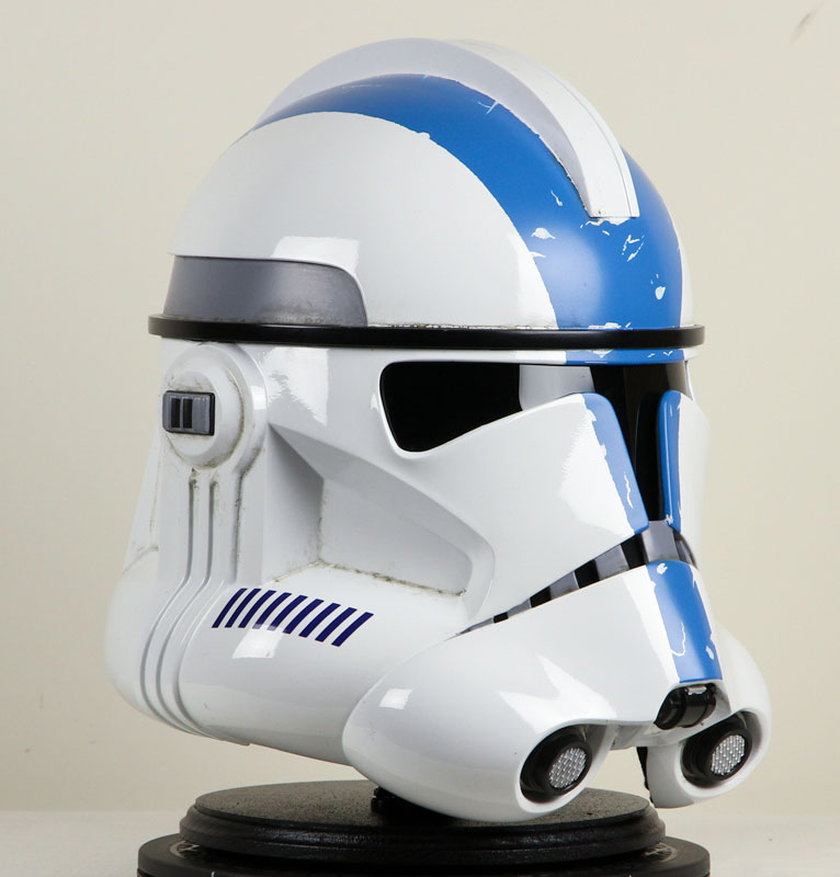 Denuo-Novo-Clone-Trooper-Phase-II-501st-Helmet-8.jpg