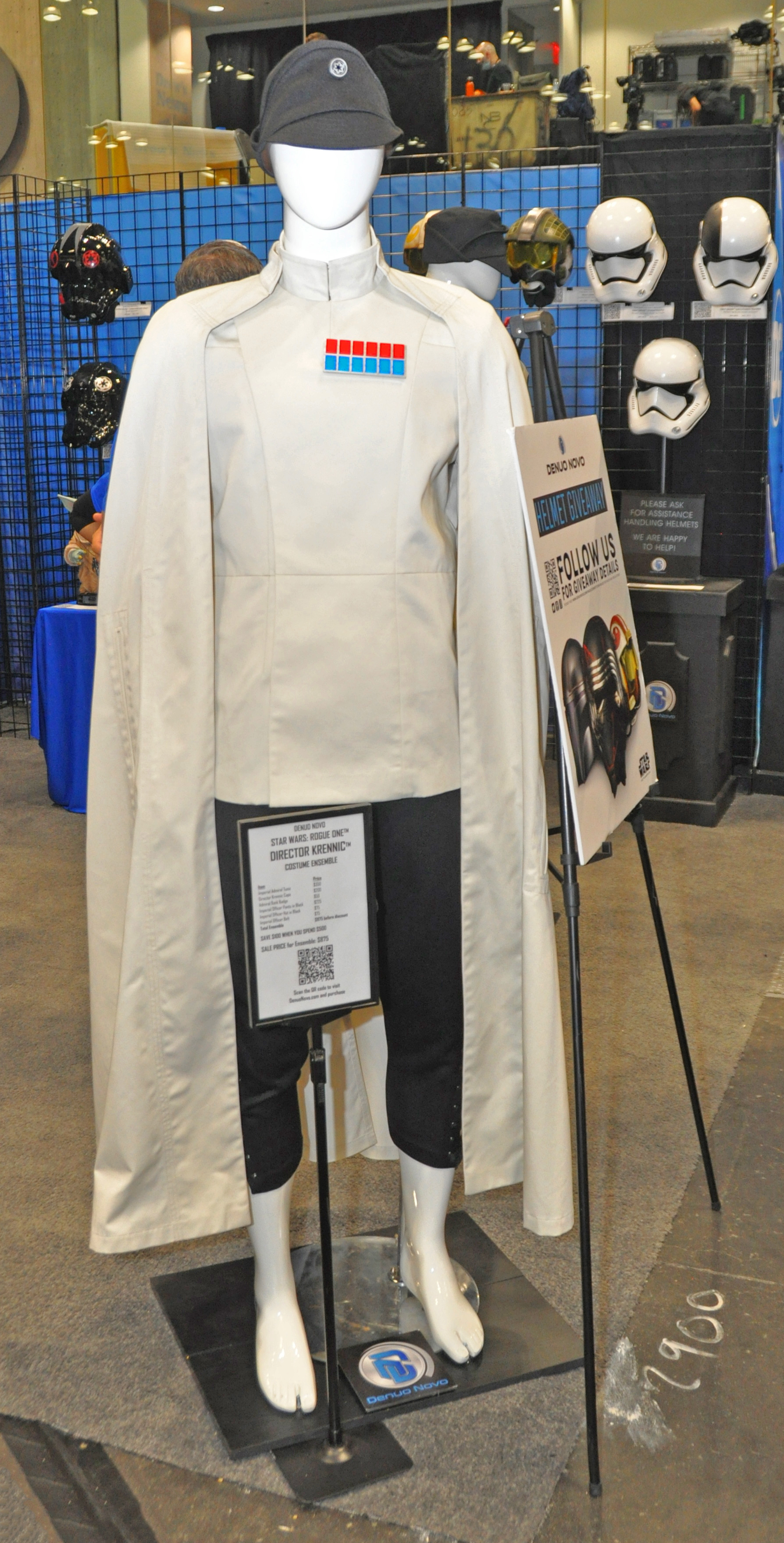 Denuo Novo Star Wars Imperial Costume NYCC 2022.jpg