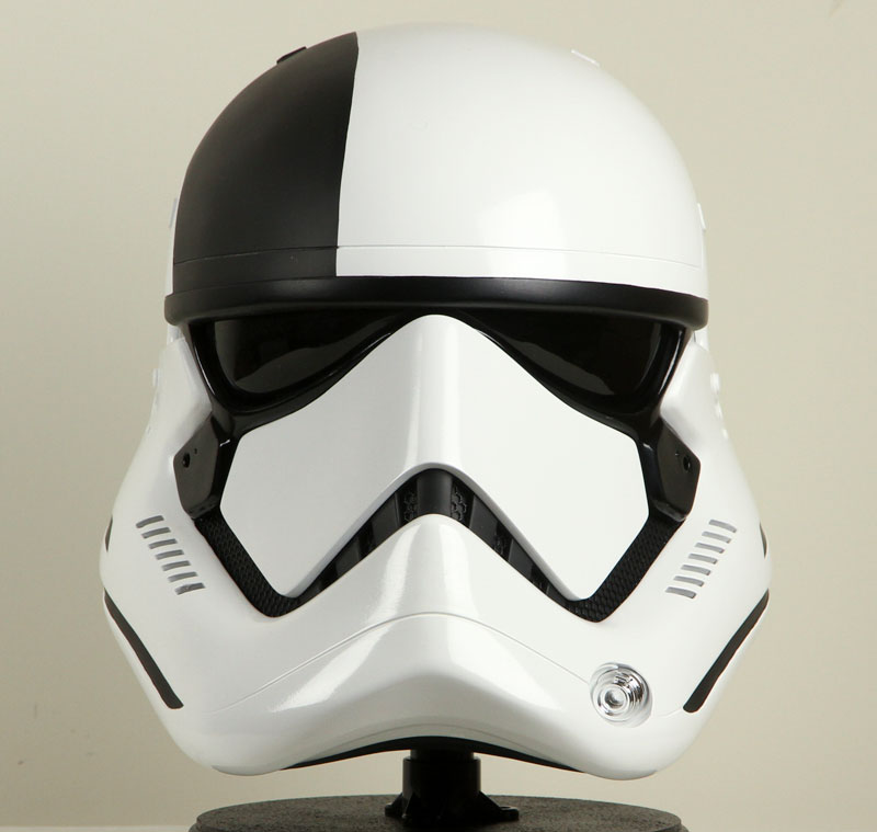 Denuo-Novo-TLJ-First-Order-Executioner-Premier-Helmet-1.jpg